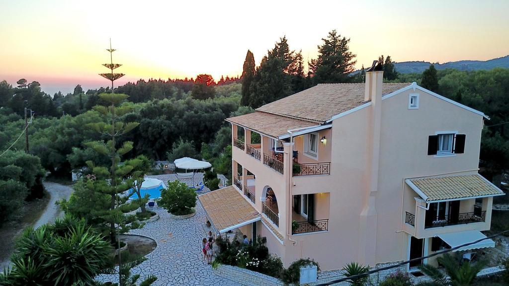 Galazio Sunset Villas Gaios Exterior foto